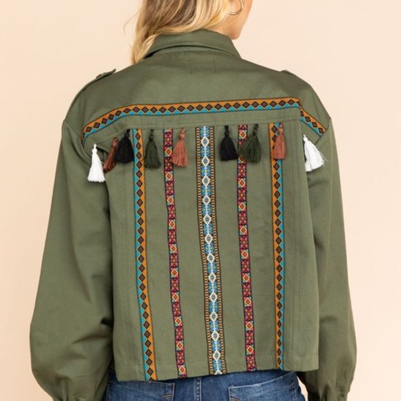 🎉🎉🥳HOST PICK 🥳Jacket, Army Green Military Utility, Tassels & Aztec Trim🎉🎊 - Picture 4 of 8